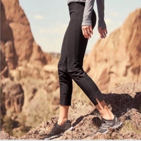 Athleta Pants - Athleta Wander Slim Ankle Black Wear Anywhere Pants 8 Petite